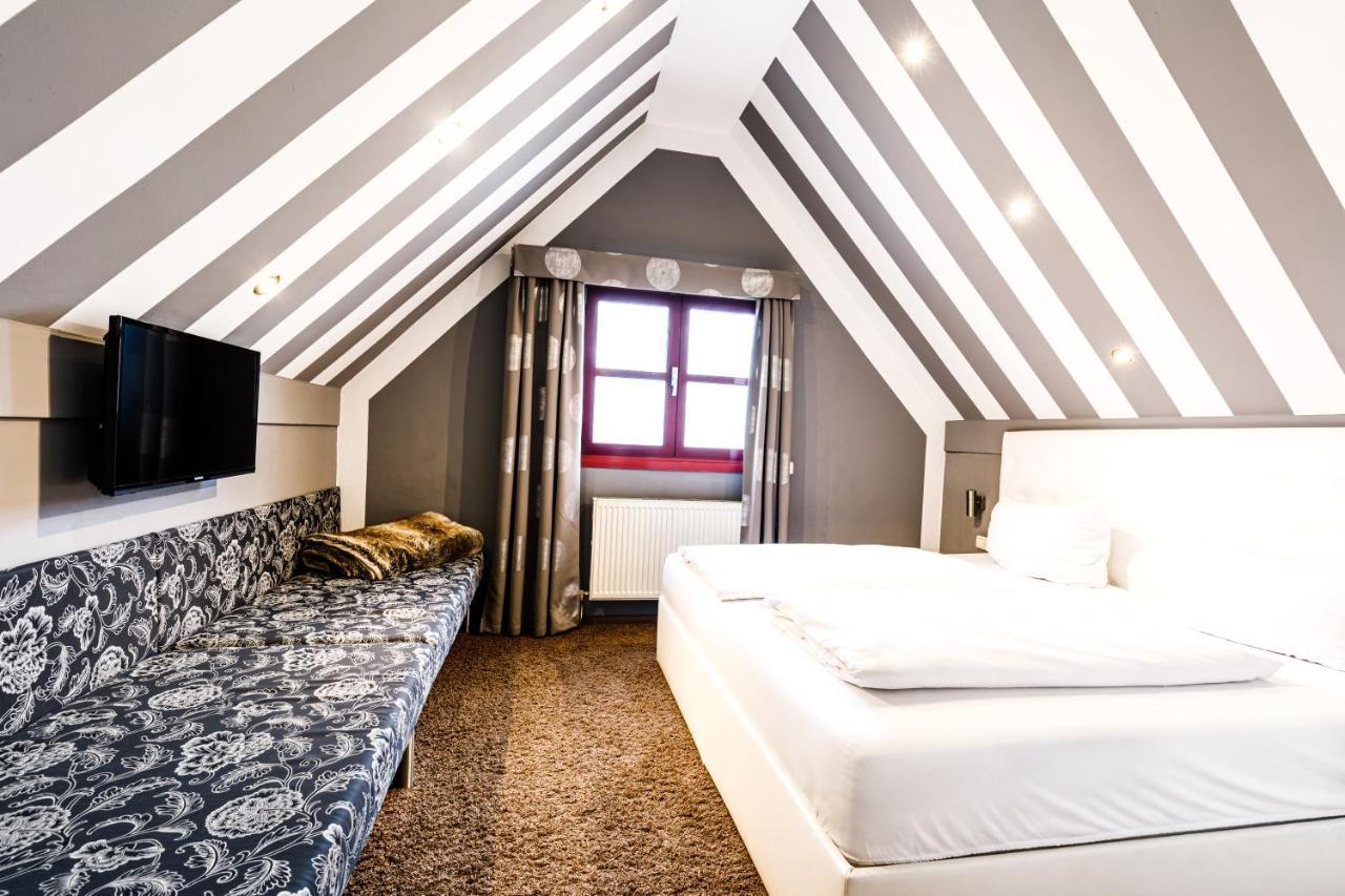Arthotel Restaurant Pfeffermuehle インゴルシュタット エクステリア 写真